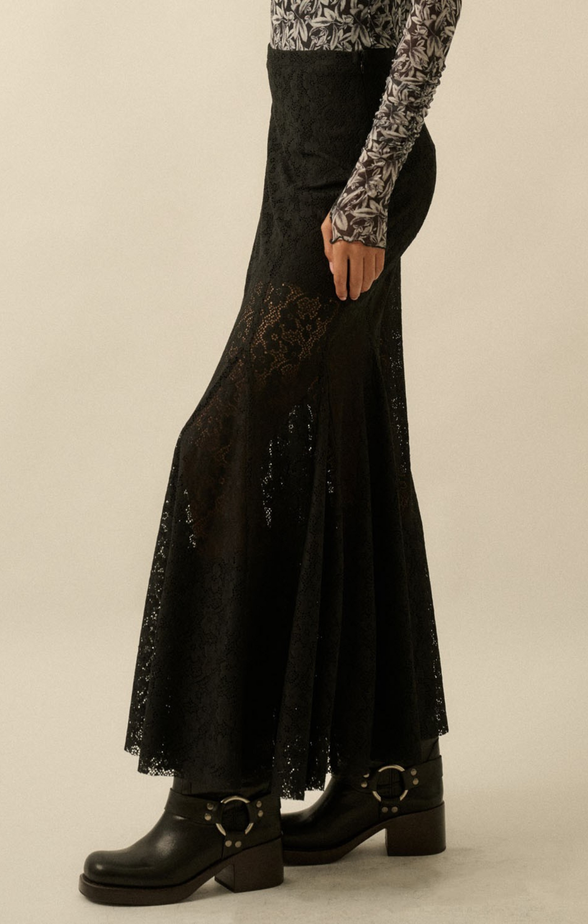 Effortless Head-Turner Skirt
