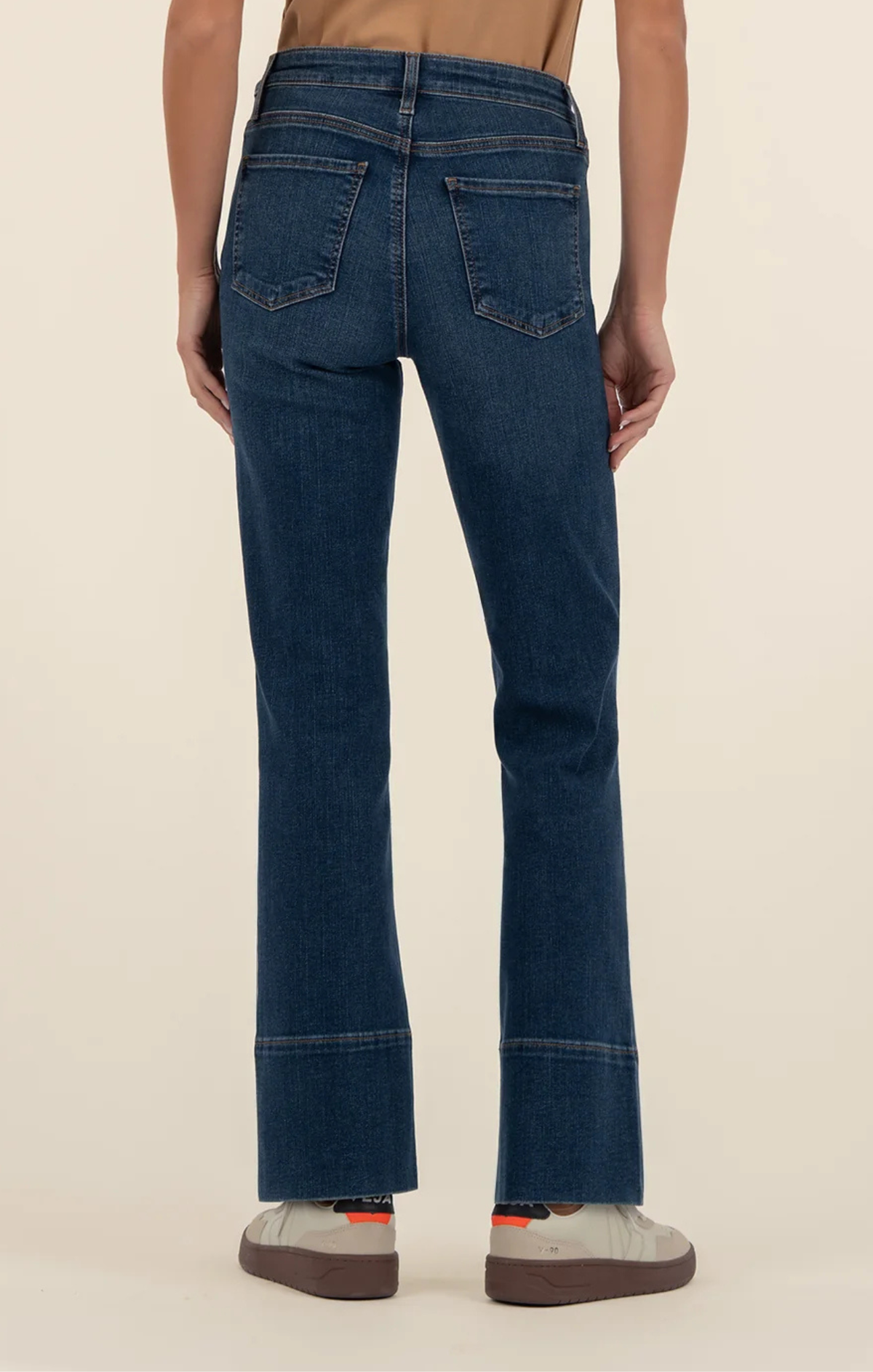 High-Rise Shape Magic Jeans