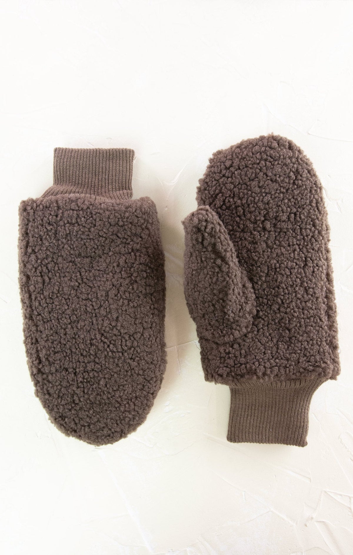 Cozy Teddy-Inspired Gloves