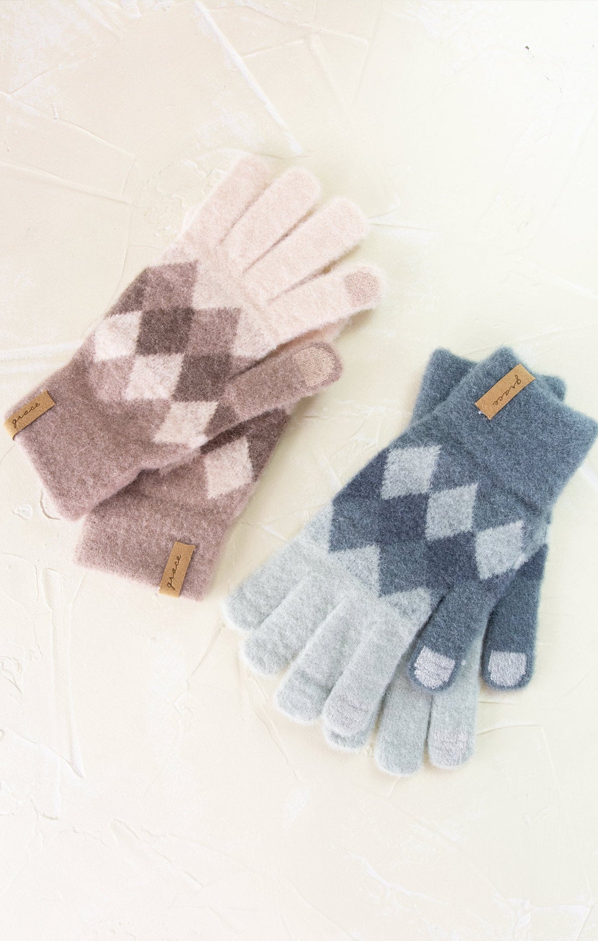 Stylish Argyle Touchscreen Gloves