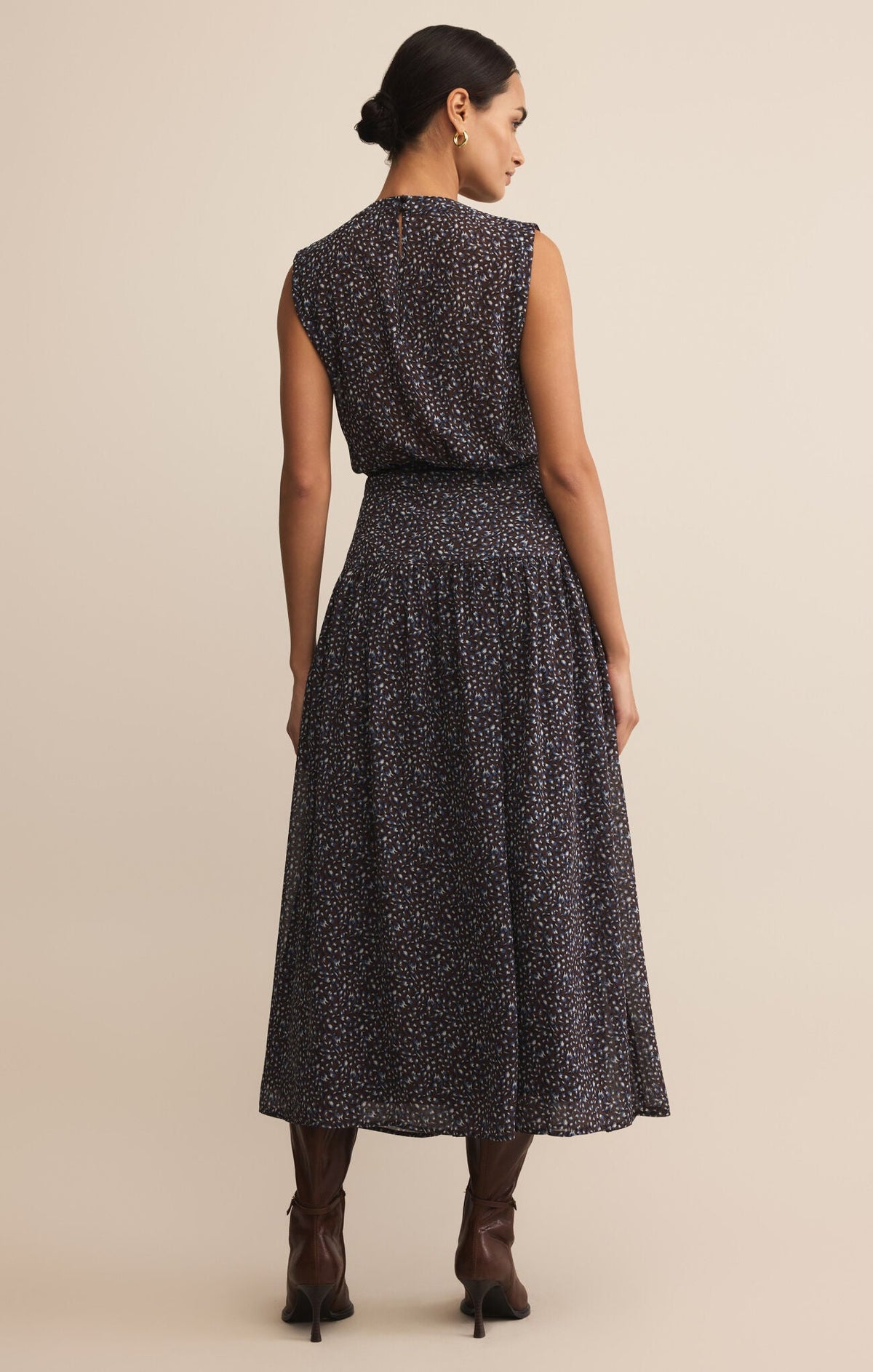 Breezy Sleeveless Comfy Midi Dress