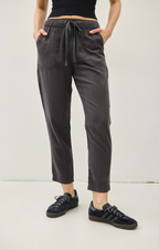 Carefree Office Head-turn Pants
