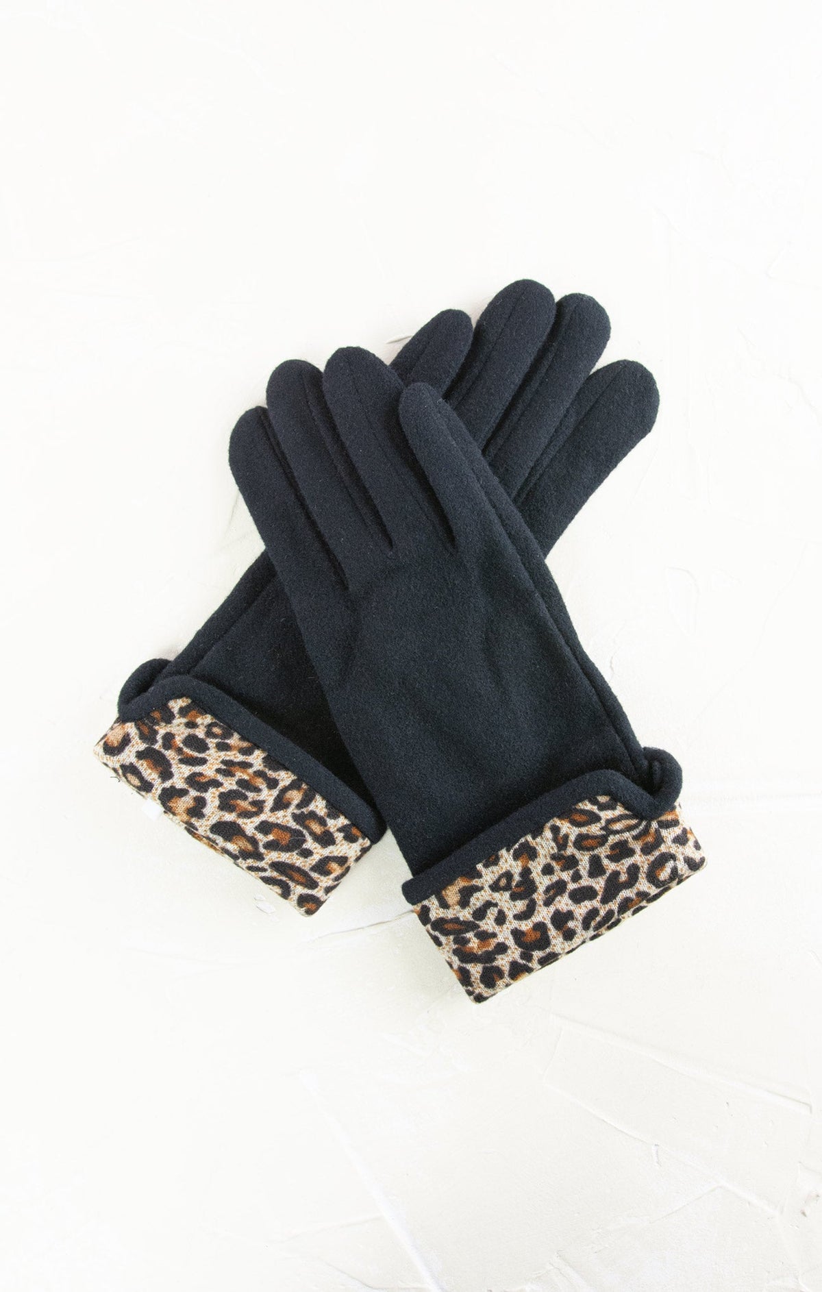 Soft Leopard-Trimmed Gloves