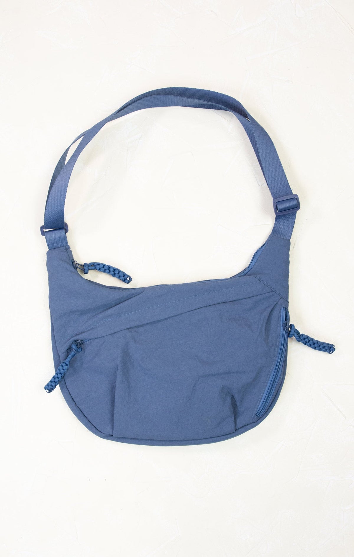 Fun Crescent Lightweight Bag