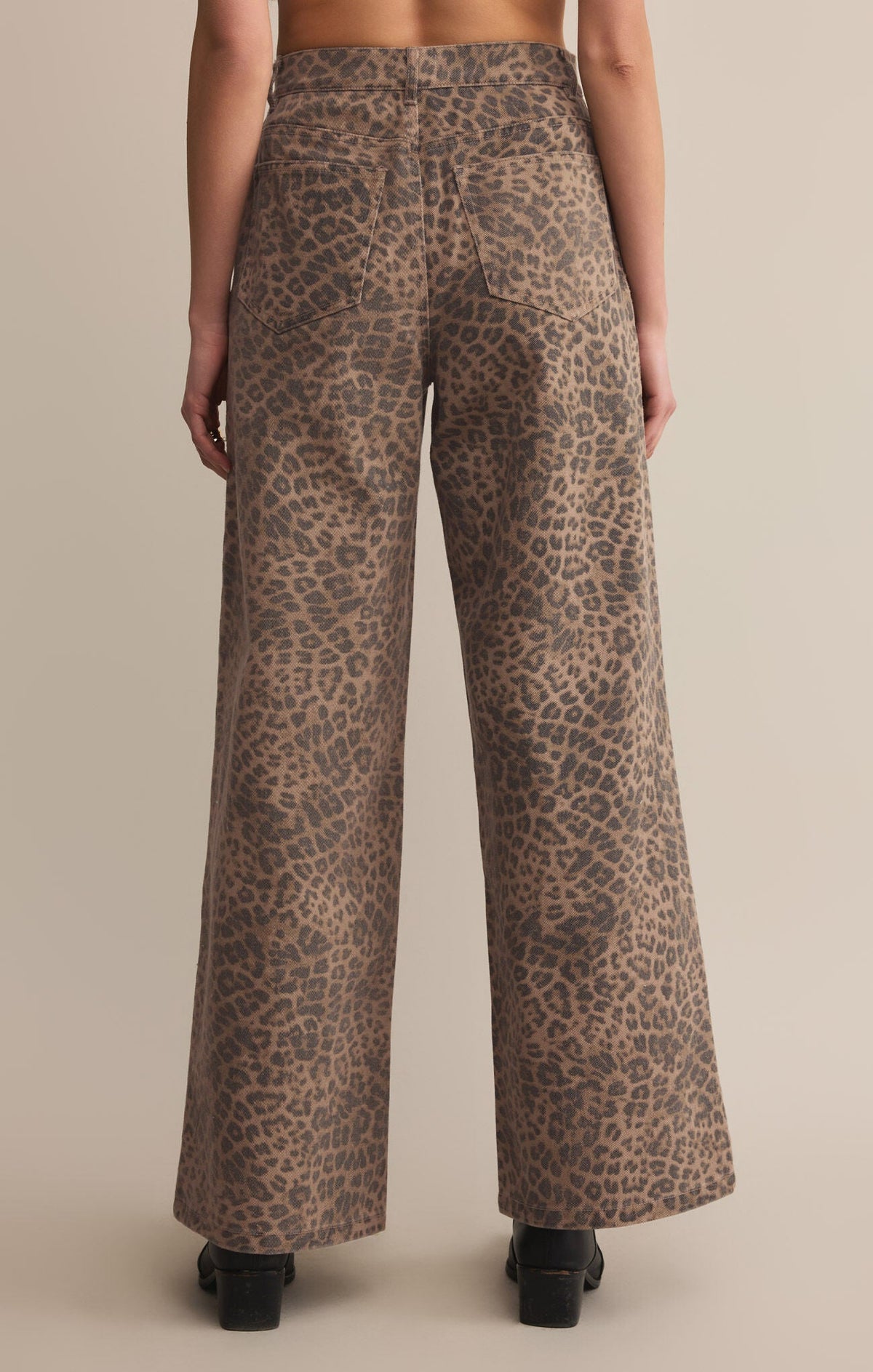 Classic Zip Pocket Style Pants